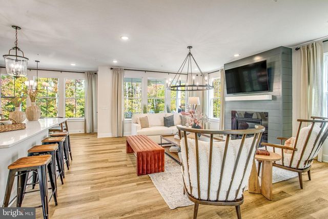 1148 BROAD LAKE DR, Fredericksburg, VA 22406