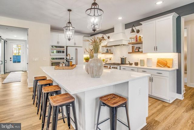 1148 BROAD LAKE DR, Fredericksburg, VA 22406