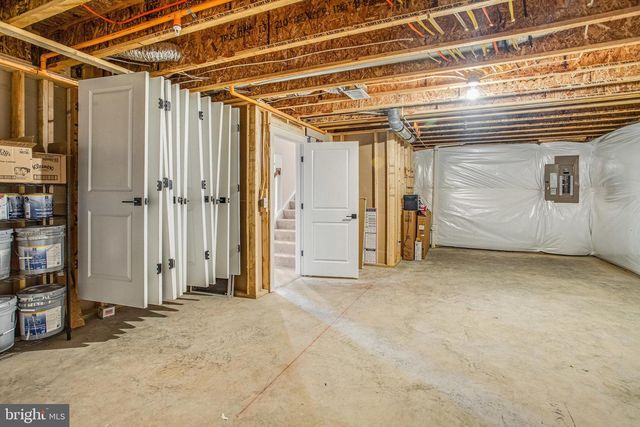 1148 BROAD LAKE DR, Fredericksburg, VA 22406