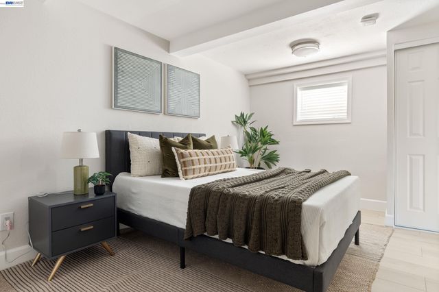 3954 Forest Hill Ave, Oakland, CA 94602