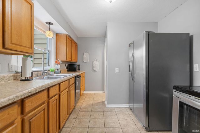2015 Jessie Avenue, Fort Wayne, IN 46808