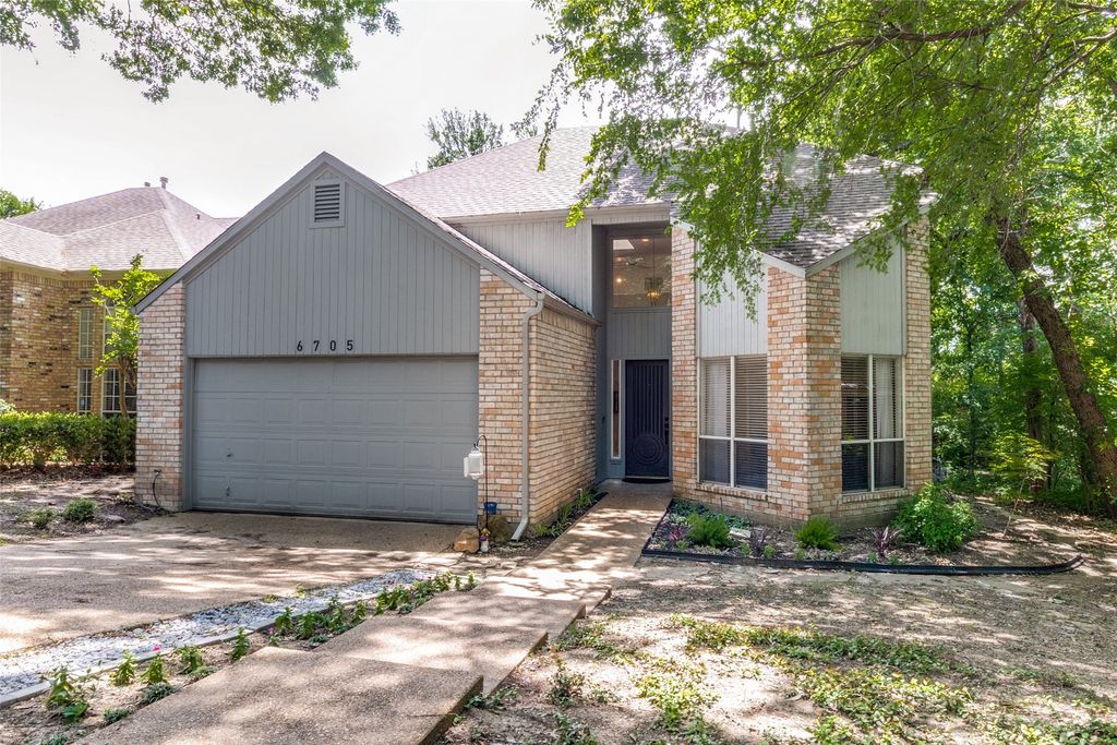 6705 Clear Springs Circle, Garland, TX 75044
