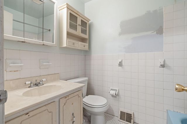 262 CARLYN CT, Downingtown, PA 19335