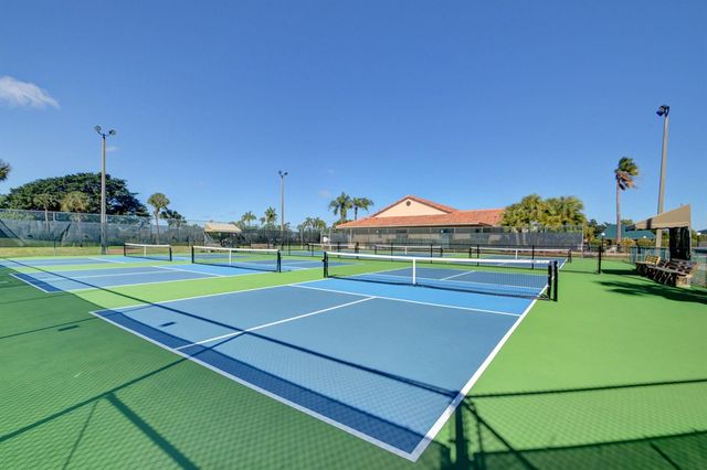 6140 Long Key Lane, Boynton Beach, FL 33472