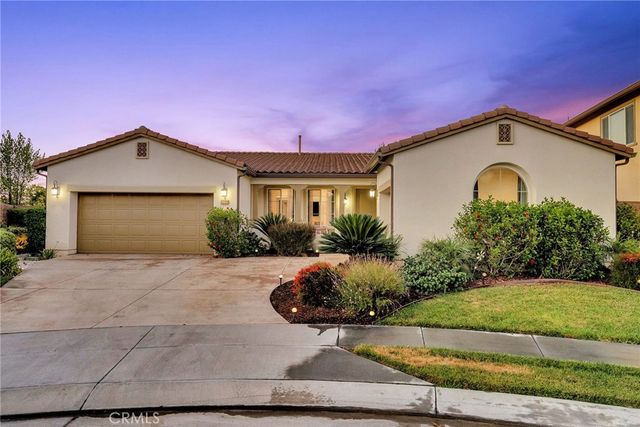 3309 Paseo De Valle, Riverside, CA 92503