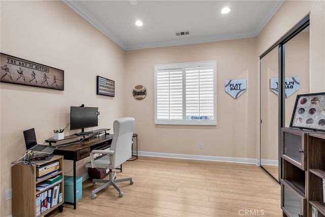 3309 Paseo De Valle, Riverside, CA 92503