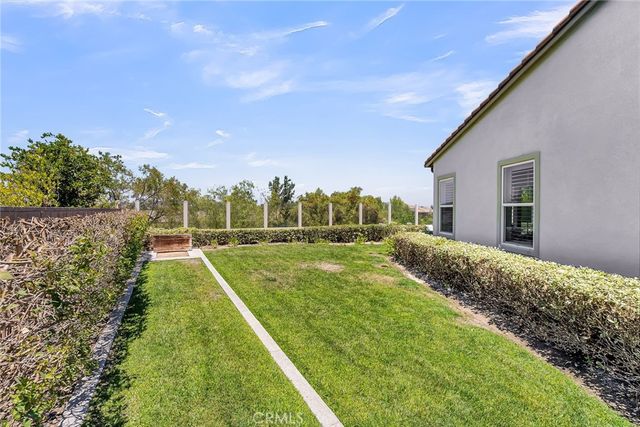 3309 Paseo De Valle, Riverside, CA 92503