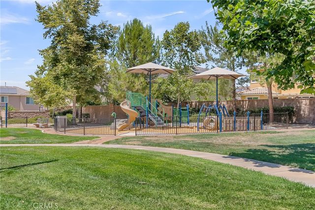 3309 Paseo De Valle, Riverside, CA 92503