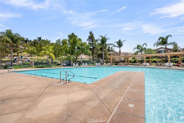 3309 Paseo De Valle, Riverside, CA 92503