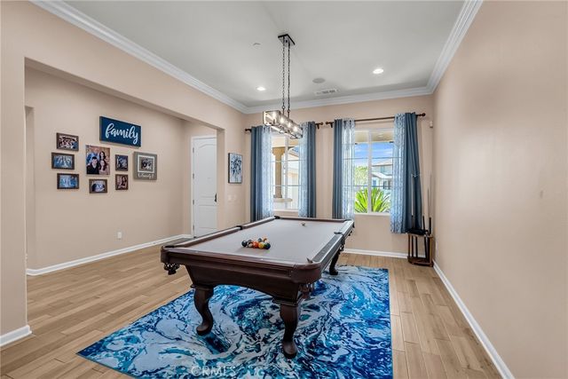 3309 Paseo De Valle, Riverside, CA 92503