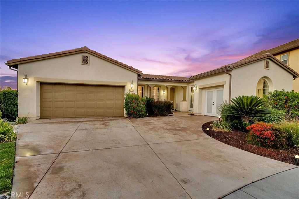 3309 Paseo De Valle, Riverside, CA 92503