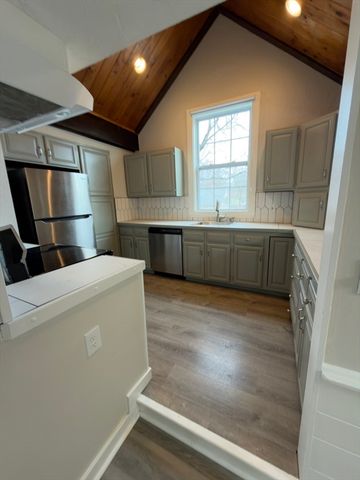 41 Sherman St 2, Foxboro, MA 02035