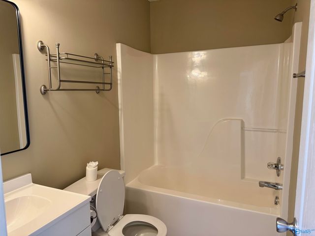 104 Fox Hill Court, Toney, AL 35773