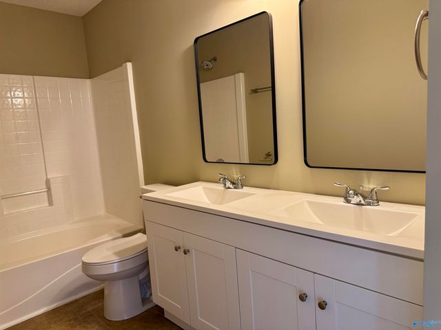 104 Fox Hill Court, Toney, AL 35773