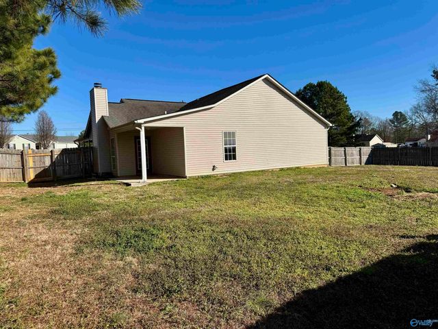 104 Fox Hill Court, Toney, AL 35773