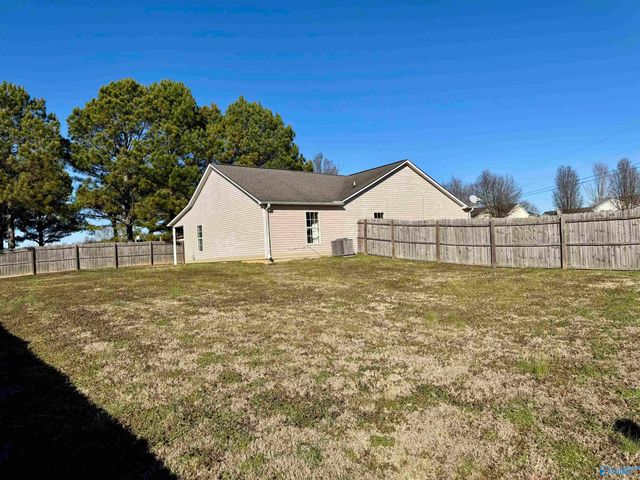 104 Fox Hill Court, Toney, AL 35773