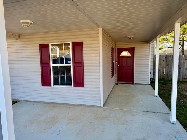 104 Fox Hill Court, Toney, AL 35773