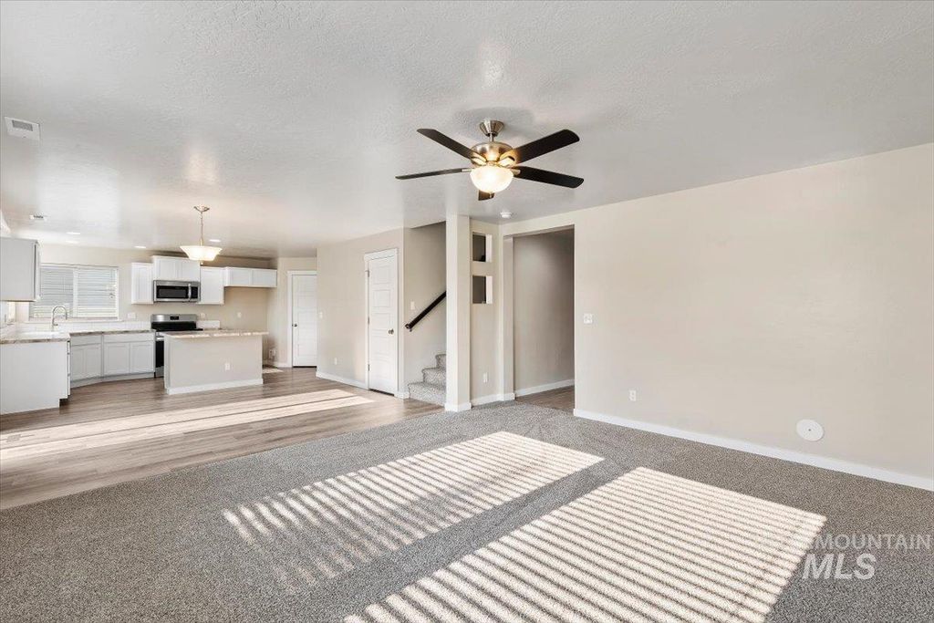 5062 N Maplestone Ave, Meridian, ID 83646 photo 5
