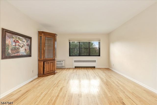 39 Sandra Circle 1, Westfield Town, NJ 07090