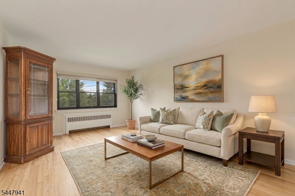 39 Sandra Circle 1, Westfield Town, NJ 07090 — photo 2