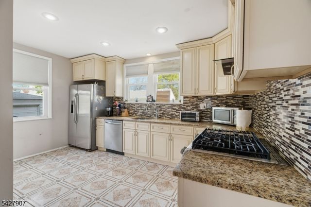 145 Sheridan Ave, Roselle Park Boro, NJ 07204