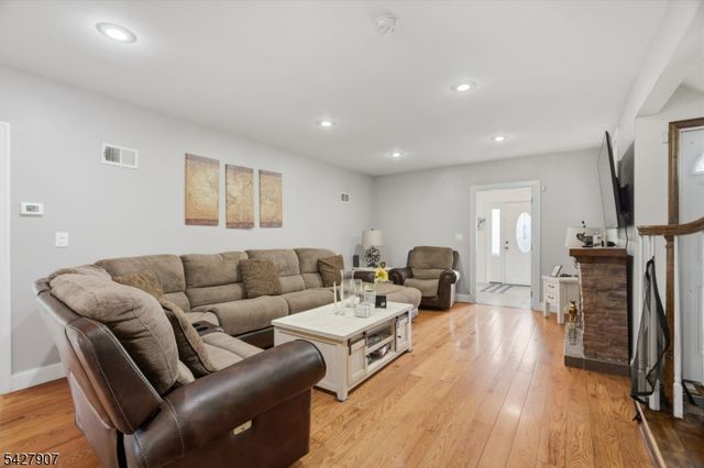 145 Sheridan Ave, Roselle Park Boro, NJ 07204