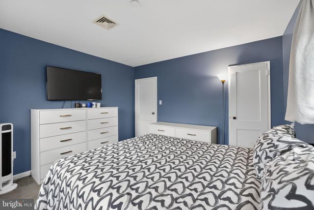 313 W WALNUT ST, Pottstown, PA 19464