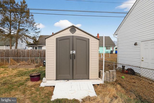 313 W WALNUT ST, Pottstown, PA 19464