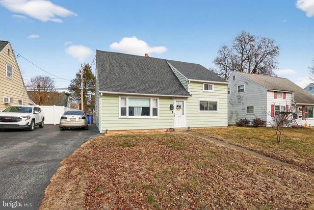 313 W WALNUT ST, Pottstown, PA 19464