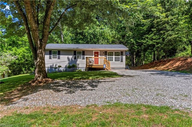 848 Huffman River Lane, Purlear, NC 28665