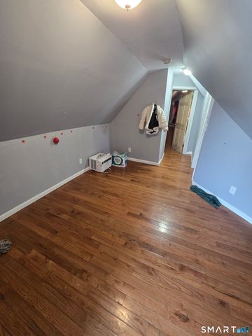 18-20 Clinton Avenue, Bridgeport, CT 06605