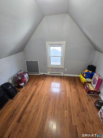 18-20 Clinton Avenue, Bridgeport, CT 06605