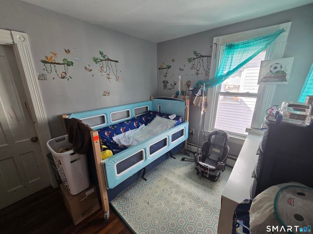 18-20 Clinton Avenue, Bridgeport, CT 06605