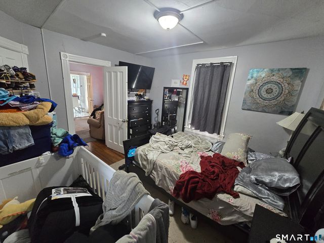 18-20 Clinton Avenue, Bridgeport, CT 06605
