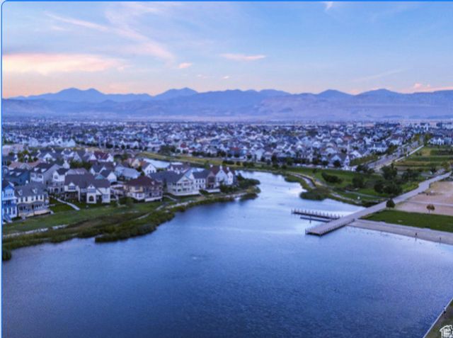 11371 S ABBEY MILL DR, South Jordan, UT 84009