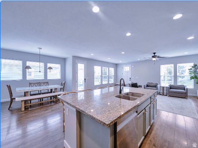 11371 S ABBEY MILL DR, South Jordan, UT 84009