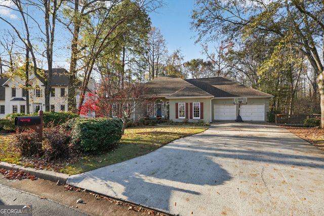 1510 Shade Tree Way, Alpharetta, GA 30009