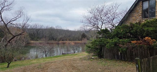 939 E 1264 Road, Lawrence, KS 66047