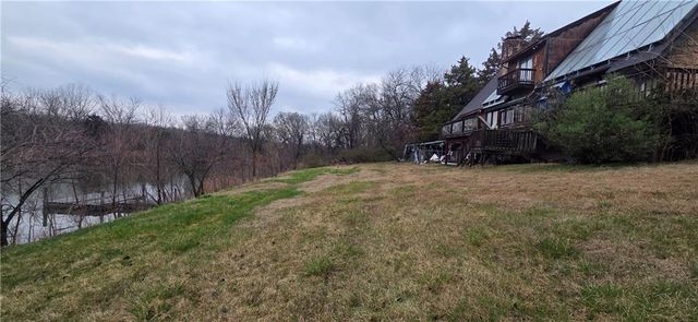 939 E 1264 Road, Lawrence, KS 66047