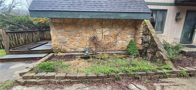 939 E 1264 Road, Lawrence, KS 66047