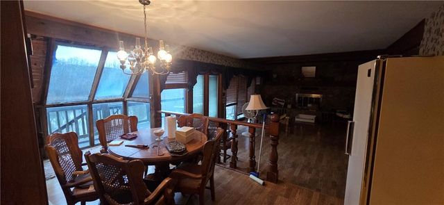 939 E 1264 Road, Lawrence, KS 66047