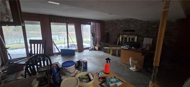 939 E 1264 Road, Lawrence, KS 66047