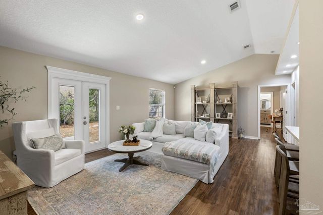 327 El Matador Trl, Pensacola, FL 32506