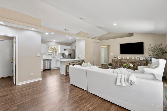 327 El Matador Trl, Pensacola, FL 32506