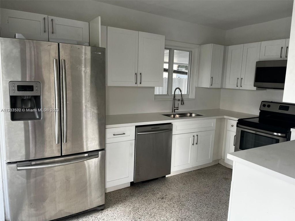4520 SW 18th Street, West Park, FL 33023