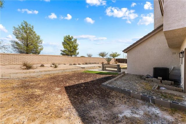 1000 Cloverdale Court, Rosamond, CA 93560
