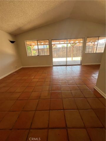 13177 Tonikan, Moreno Valley, CA 92553