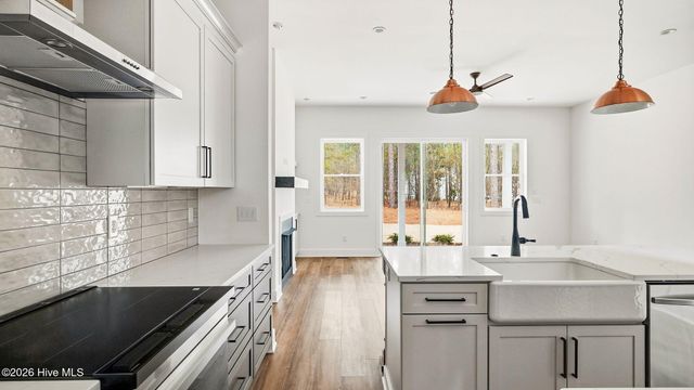 139 Lancashire Lane, West End, NC 27376