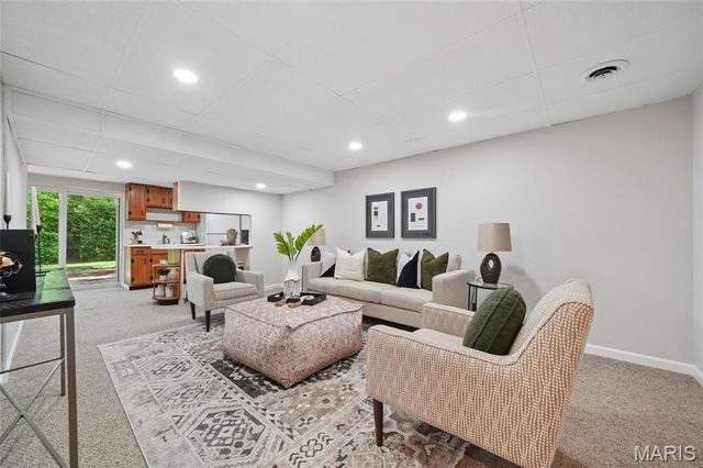 463 Maymont Drive, Ballwin, MO 63011