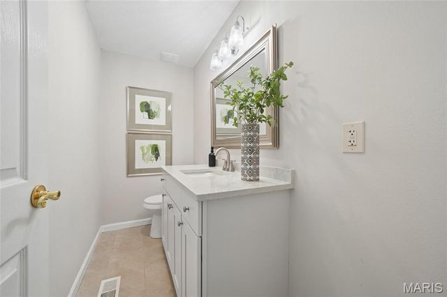463 Maymont Drive, Ballwin, MO 63011